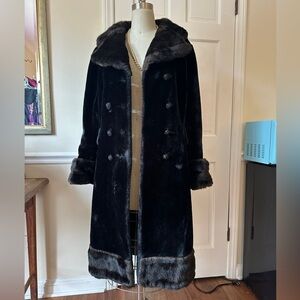 Amazing Vintage Black Faux Fur Trimmed Winter Coat size Large